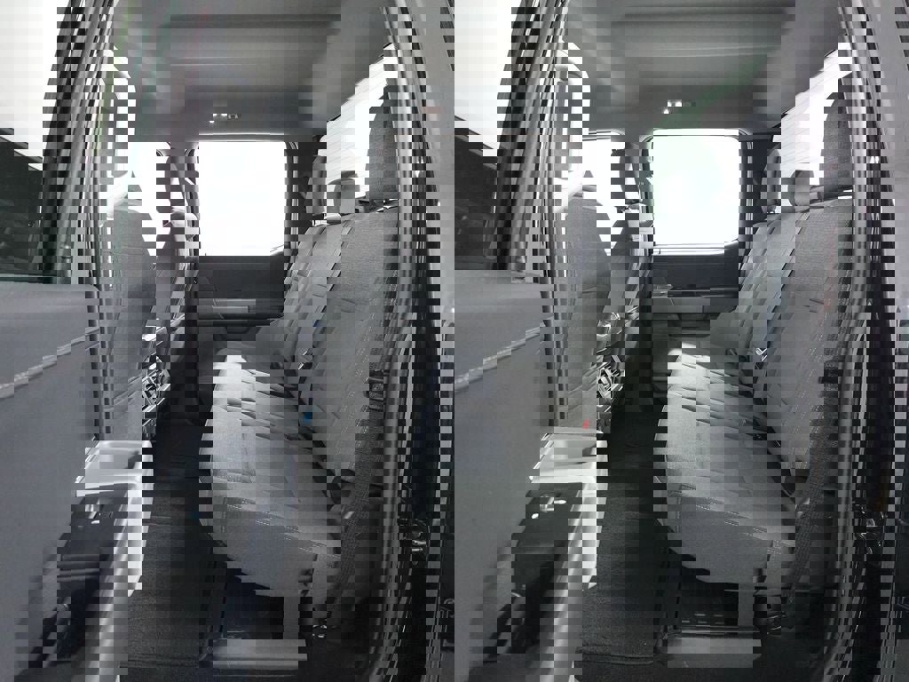 Used 2025 Ford F150 XLT w/ Equipment Group 301A Standard image 22