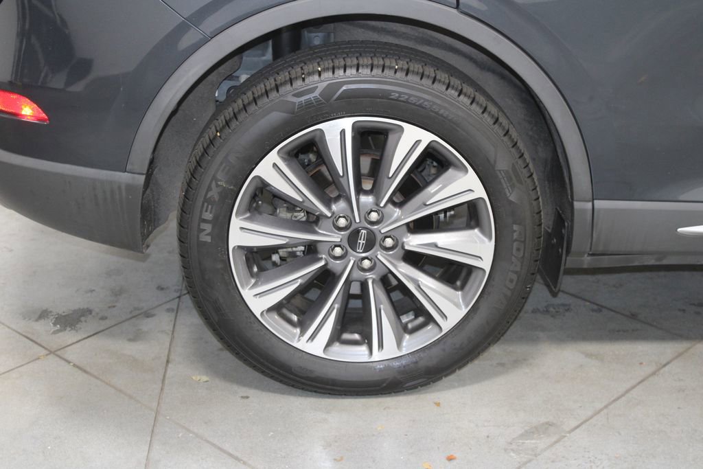 Used 2020 Lincoln Corsair Reserve image 14