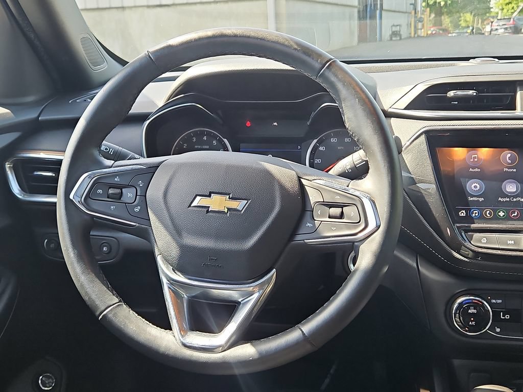 Used 2023 Chevrolet TrailBlazer ACTIV w/ Sun and Liftgate Package AWD/4WD image 15