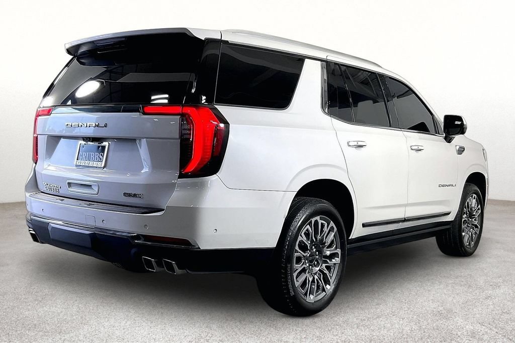 Used 2025 GMC Yukon Denali Ultimate AWD/4WD image 2