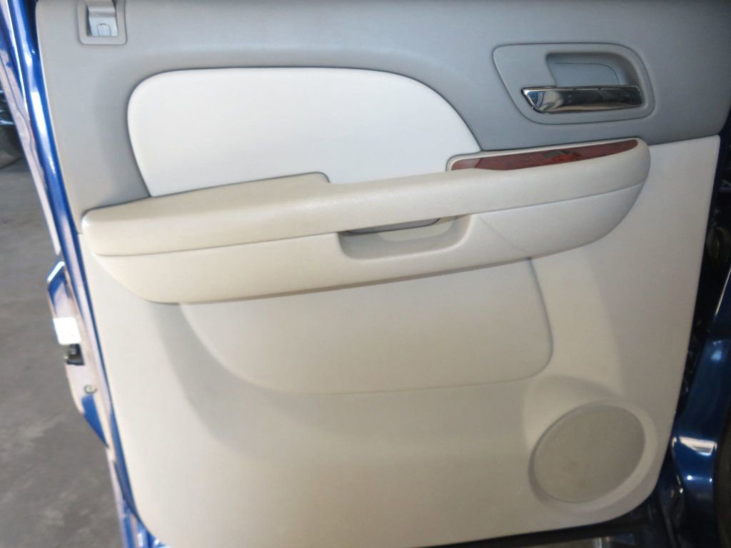 Used 2013 GMC Sierra 2500 SLT w/ SLT Convenience Package image 25