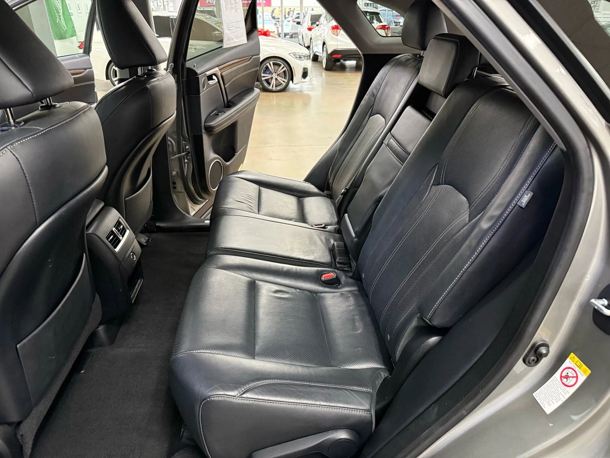 Used 2018 Lexus RX 450h AWD w/ Premium Package image 12