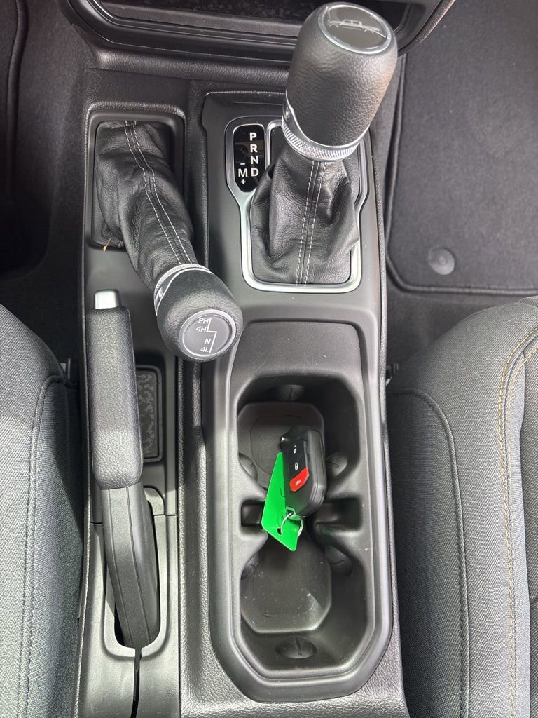 New 2025 Jeep Gladiator Sport AWD/4WD image 16