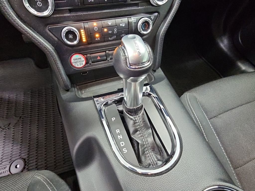 Used 2017 Ford Mustang Coupe RWD image 20
