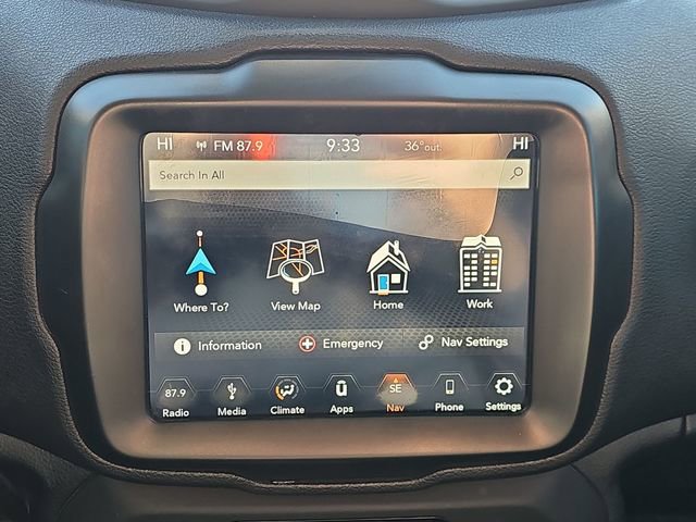 Used 2018 Jeep Renegade Trailhawk w/ UConnect 8.4 Nav Group AWD/4WD image 12