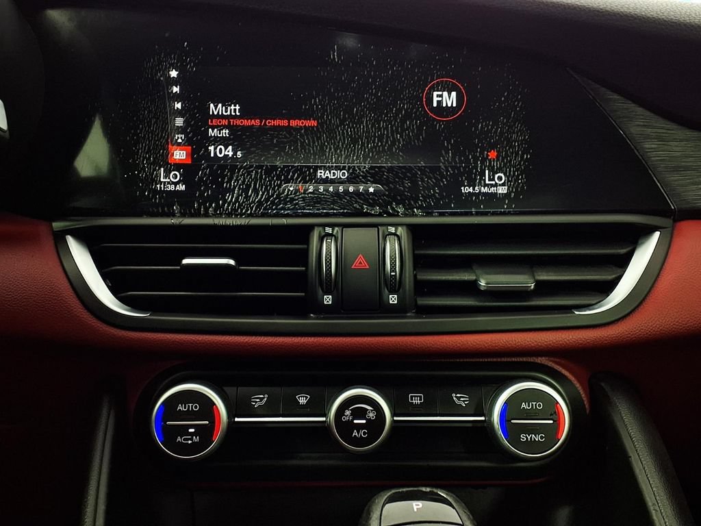 Used 2019 Alfa Romeo Giulia RWD image 24