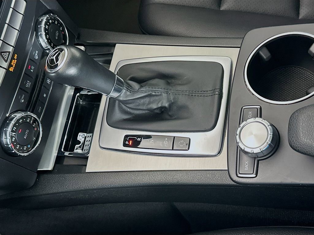 Used 2012 Mercedes-Benz C 250 Sedan image 16
