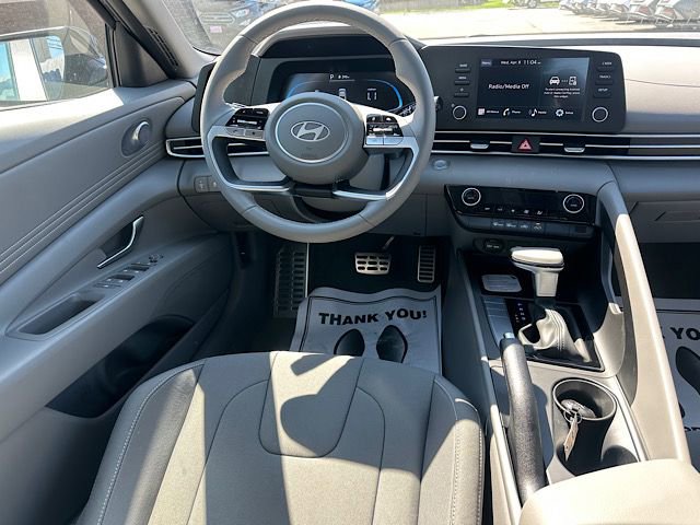 New 2026 Hyundai Elantra Sport FWD image 16