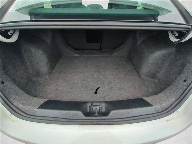 Used 2016 Dodge Dart SXT image 6