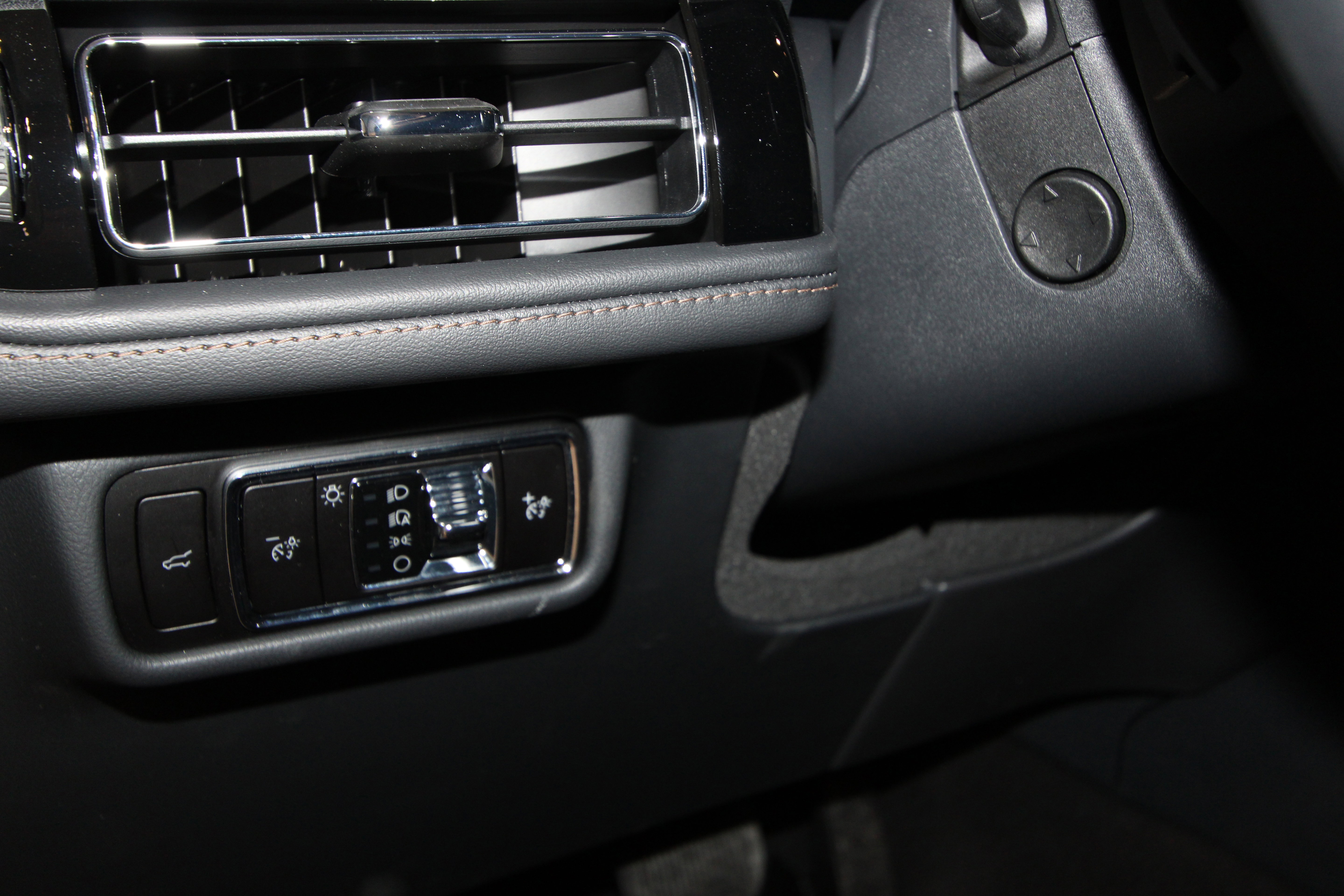 New 2026 Lincoln Aviator Reserve image 7