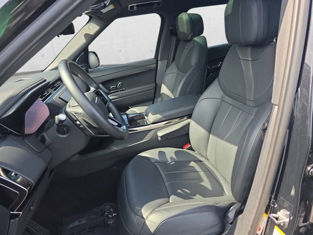 Used 2025 Land Rover Range Rover Sport SE AWD/4WD image 15