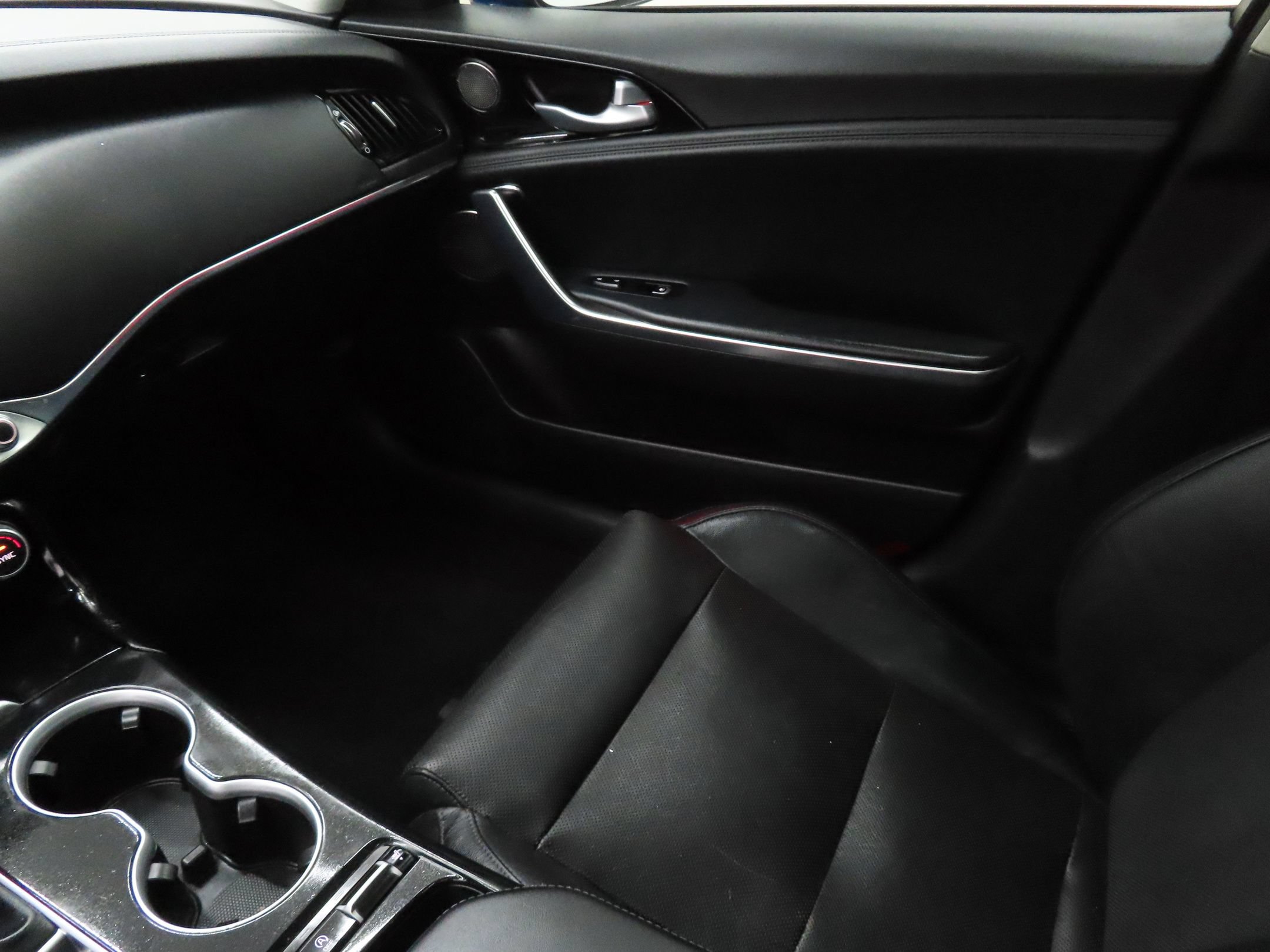 Used 2018 Kia Stinger Premium AWD/4WD image 20