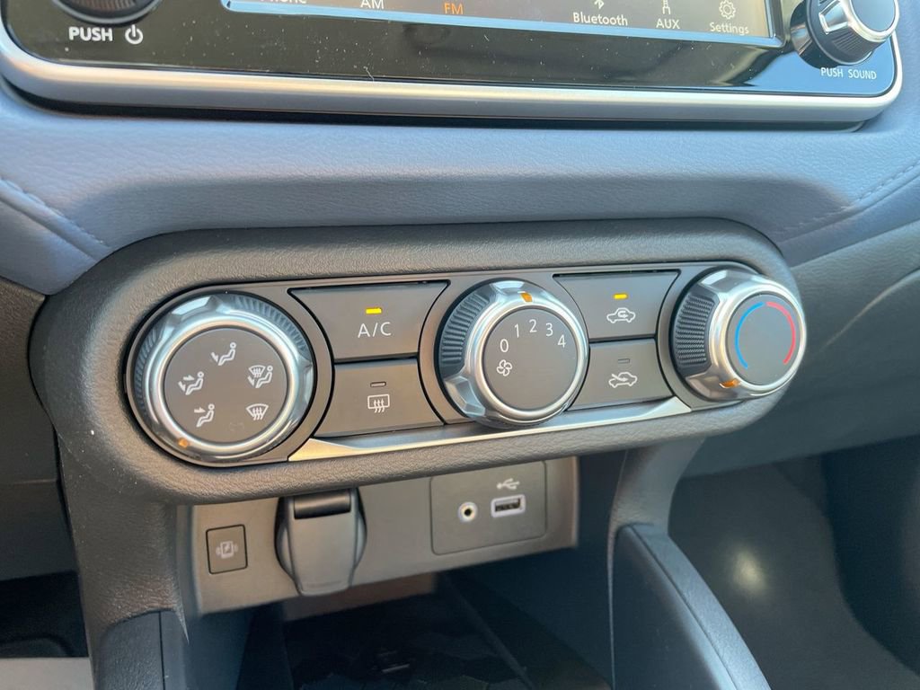 Certified 2025 Nissan Versa SV w/ Trunk Package image 57