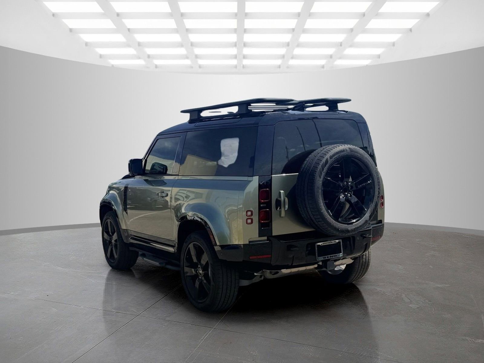 Used 2024 Land Rover Defender 90 X-Dynamic SE AWD/4WD image 7
