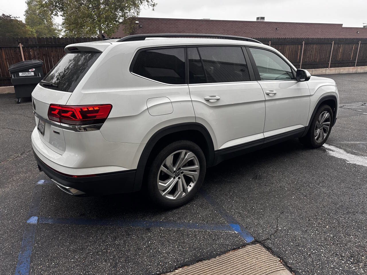 Used 2021 Volkswagen Atlas SE w/ Panoramic Sunroof Package image 5
