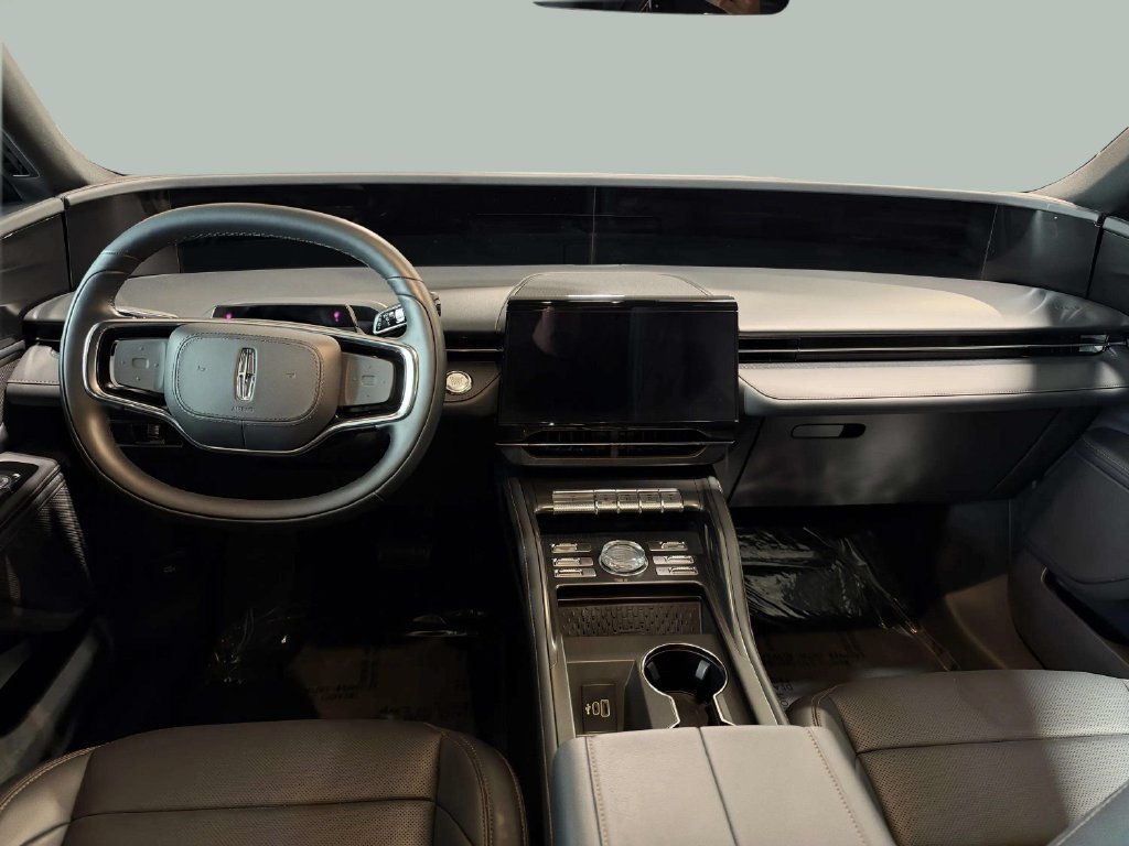 Certified 2025 Lincoln Nautilus Premier w/ Jet Appearance Package AWD/4WD image 22