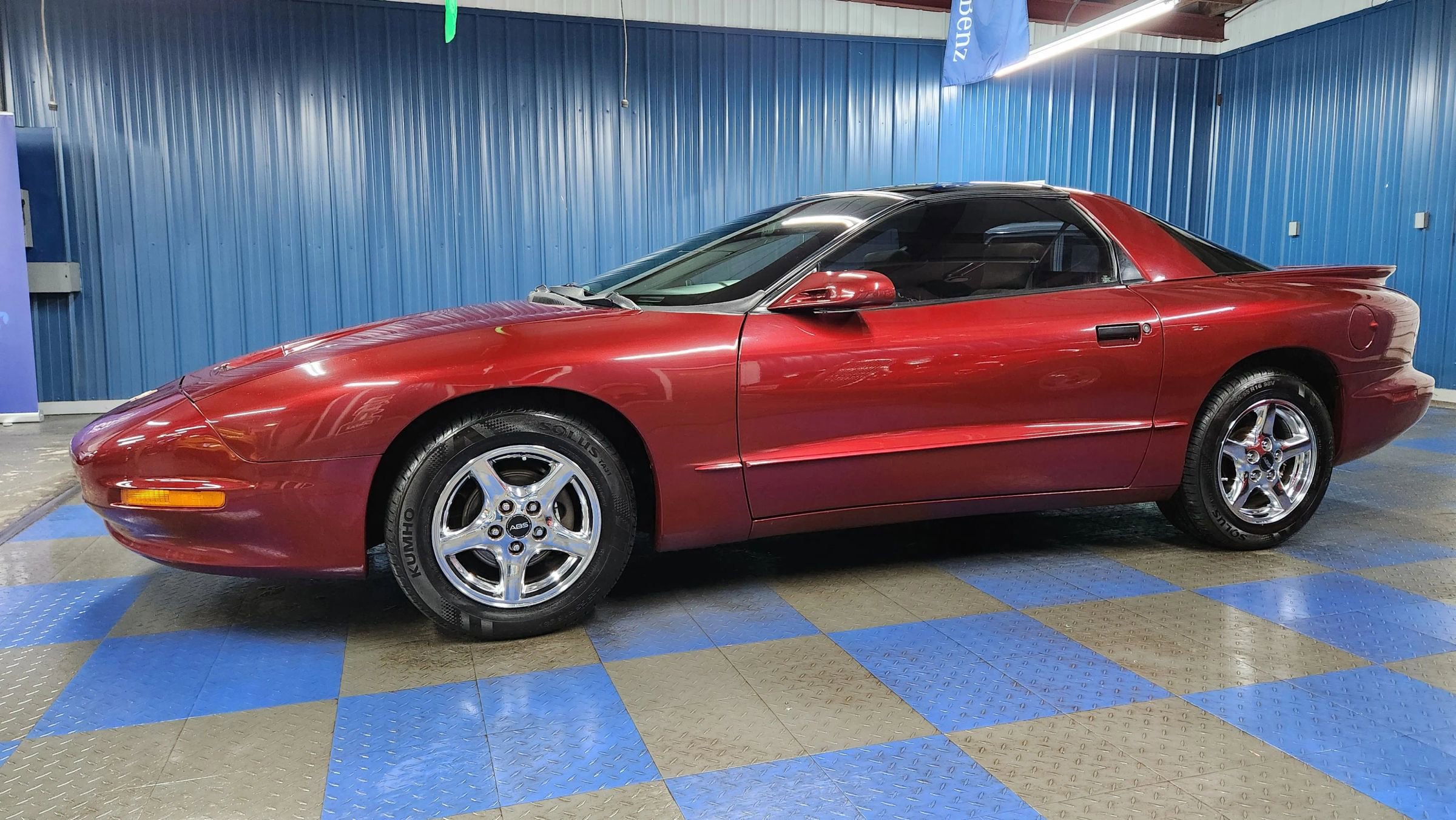 Used 1995 Pontiac Firebird Formula image 75