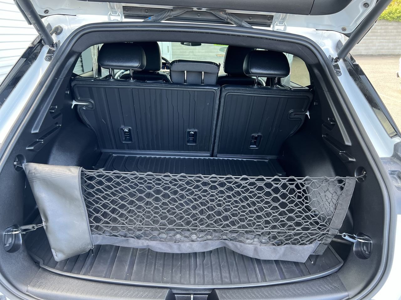 Certified 2024 Chevrolet Equinox EV LT w/ LPO, Blackout Package FWD image 26