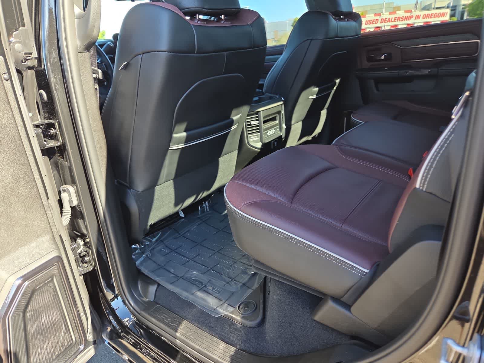 Used 2025 RAM 2500 Limited AWD/4WD image 20