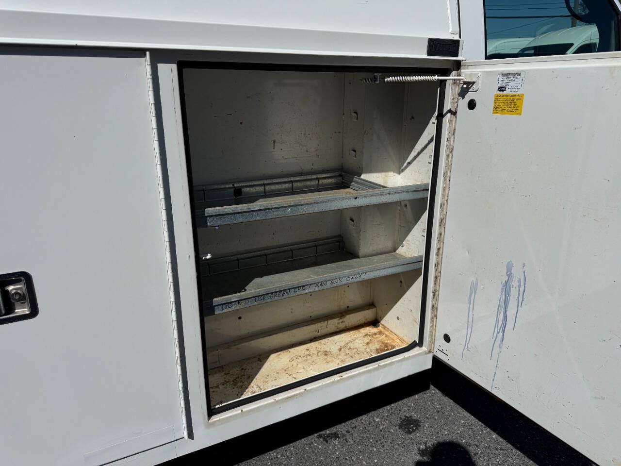 Used 2010 Chevrolet Express 3500 RWD image 37