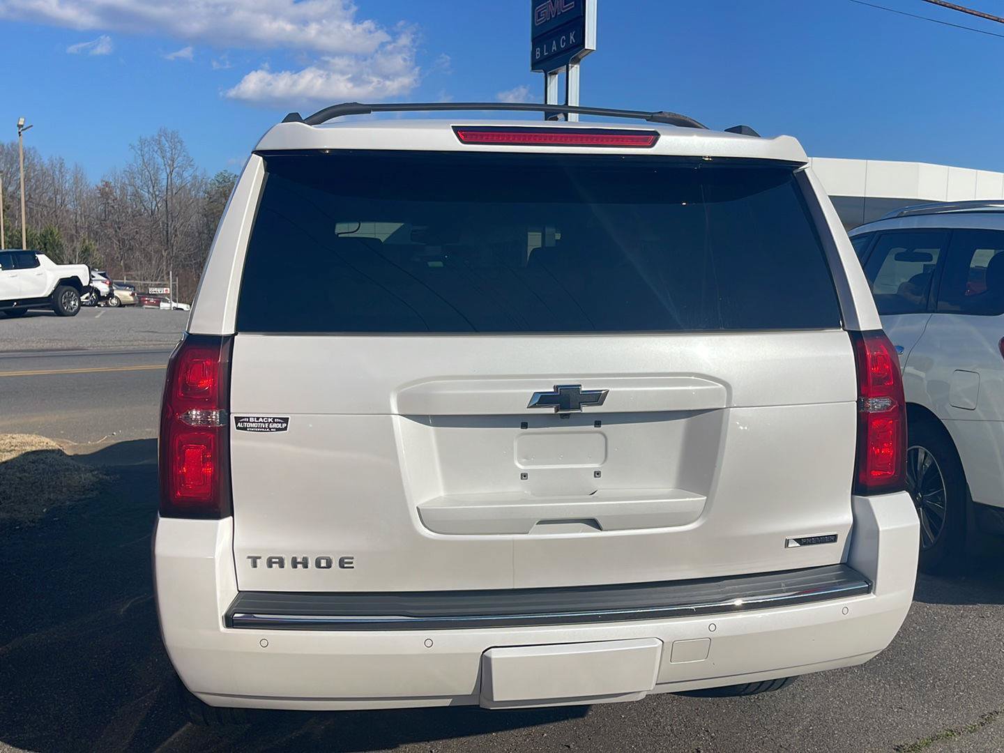 Used 2017 Chevrolet Tahoe Premier AWD/4WD image 7