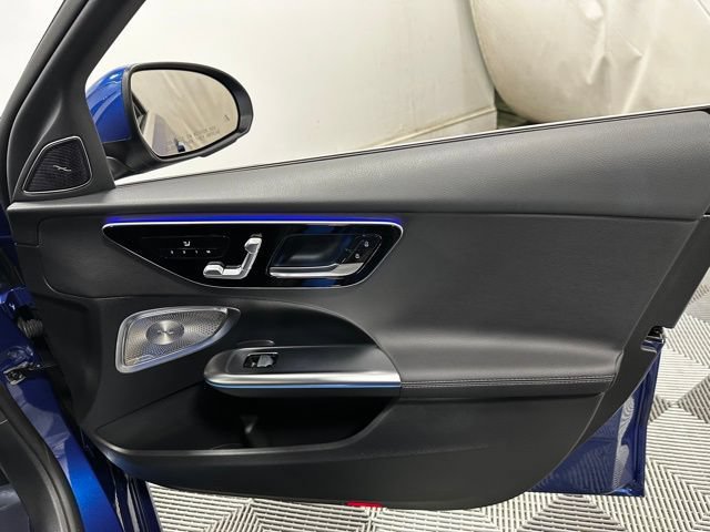 Used 2025 Mercedes-Benz C 300 4MATIC Sedan image 41