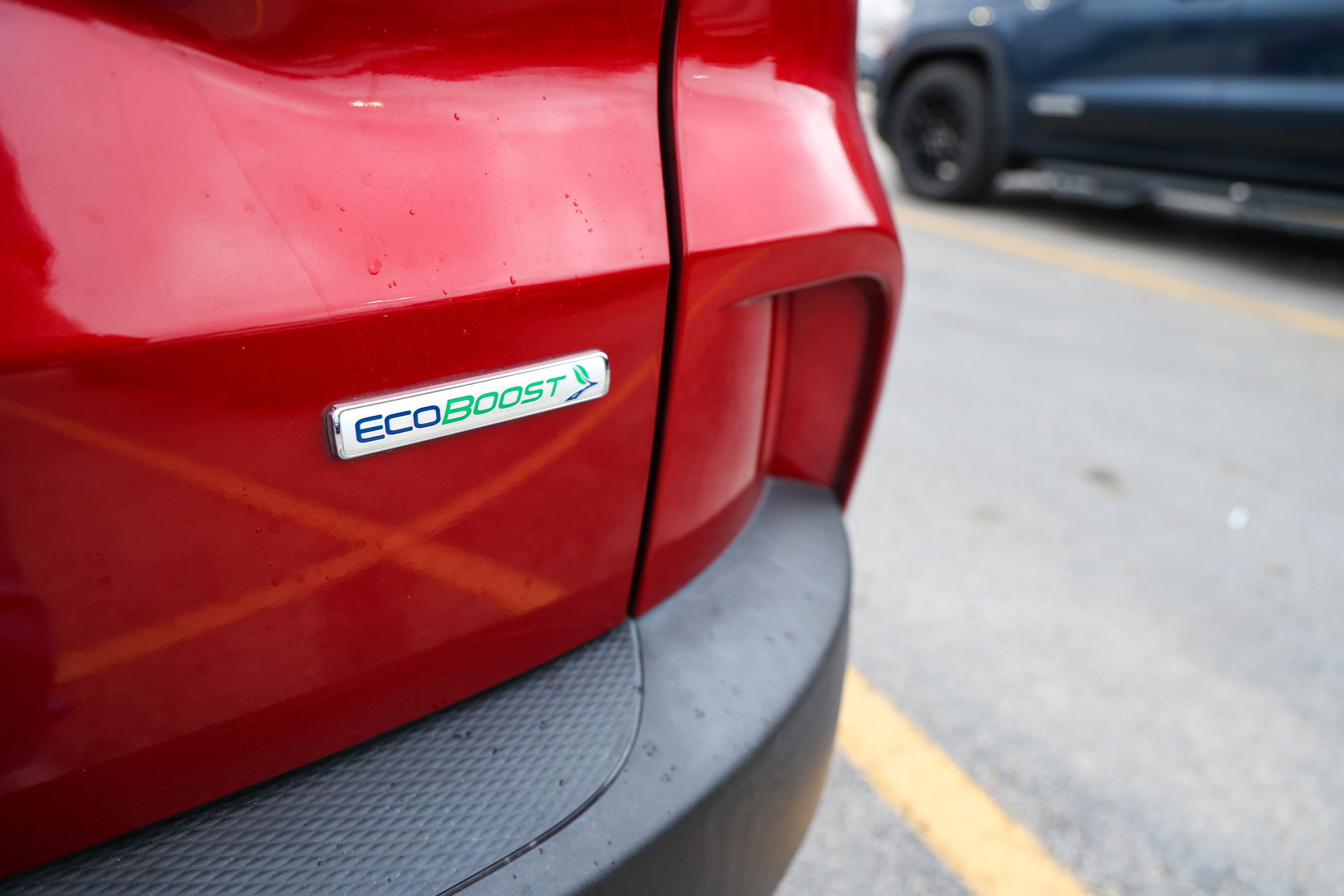 Used 2020 Ford Escape SE image 12