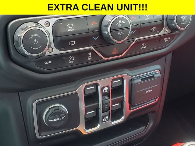 Used 2023 Jeep Gladiator Sport AWD/4WD image 18