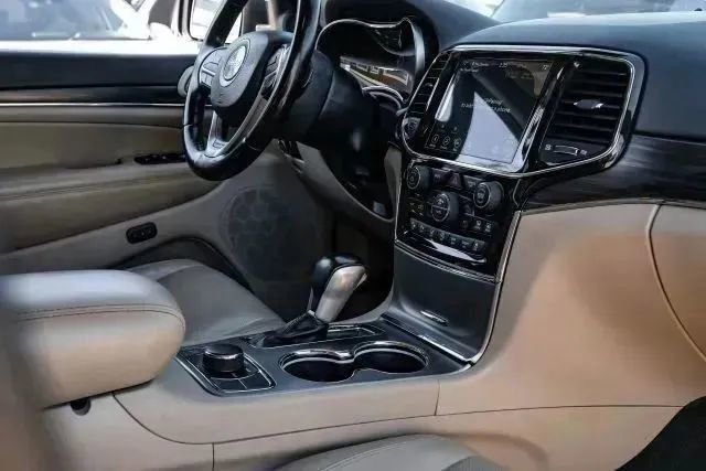 Used 2021 Jeep Grand Cherokee Limited w/ Luxury Group II AWD/4WD image 27