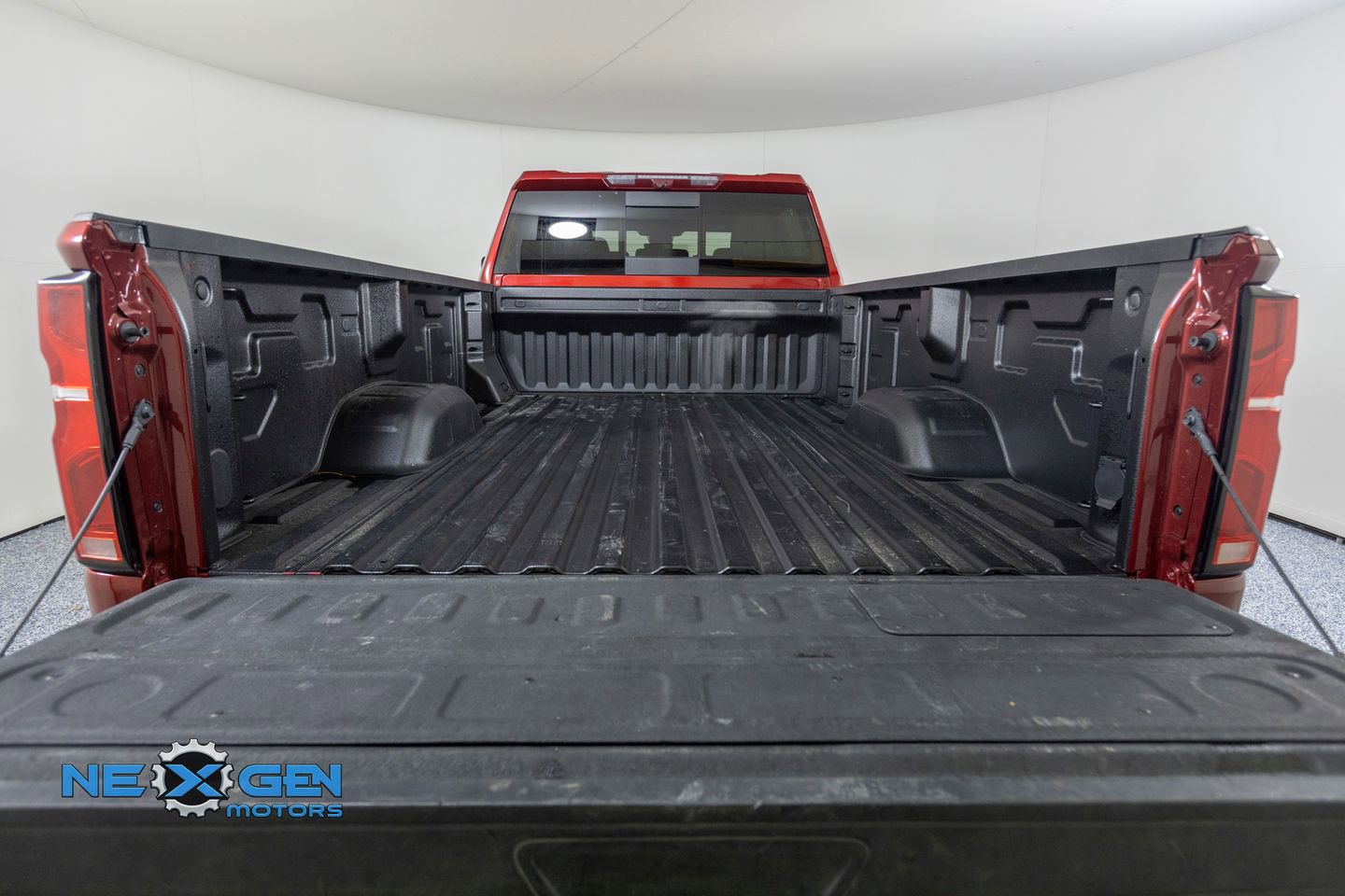 Used 2025 Chevrolet Silverado 2500 High Country w/ Technology Package image 51
