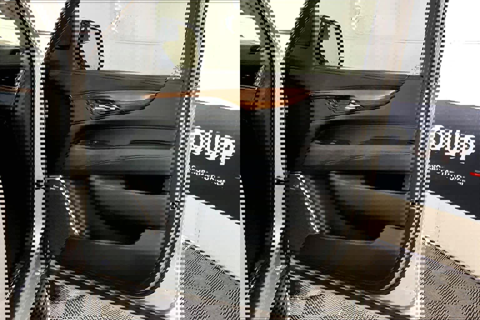 Used 2019 Cadillac Escalade ESV Premium Luxury image 21