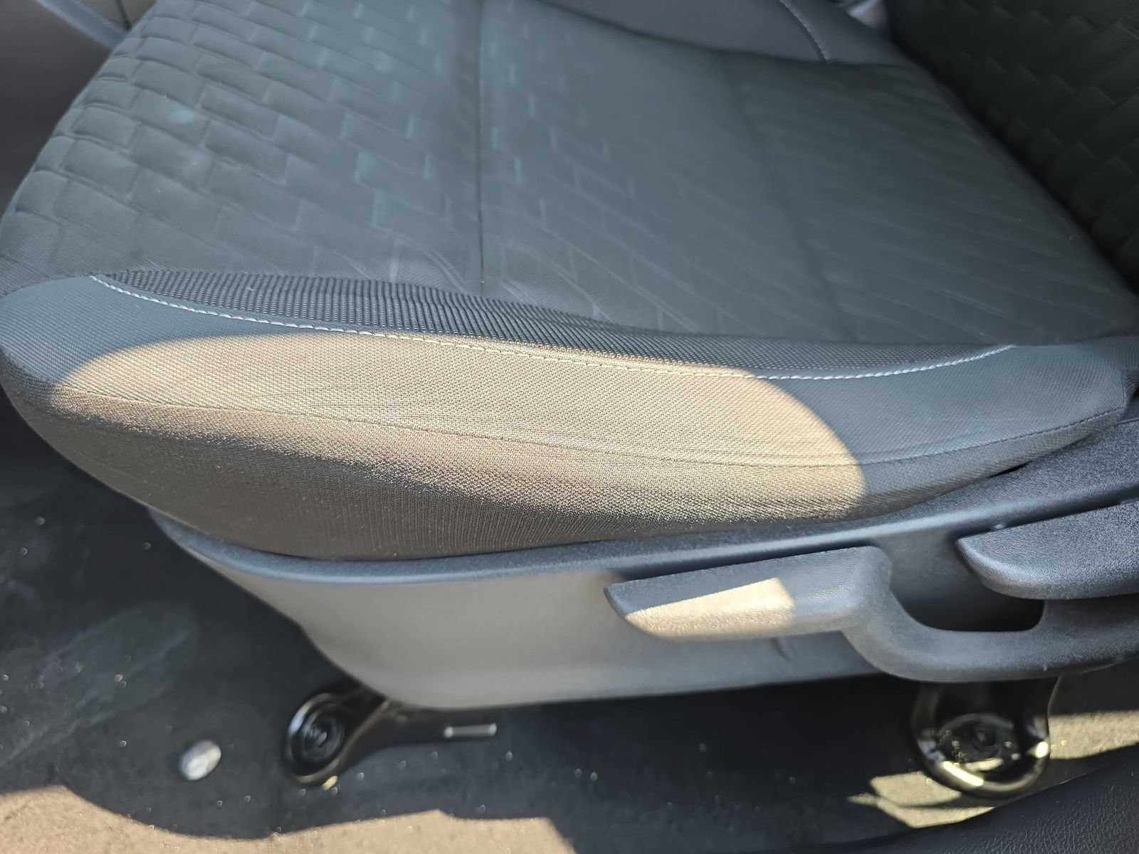 Used 2021 Nissan Kicks SV FWD image 27