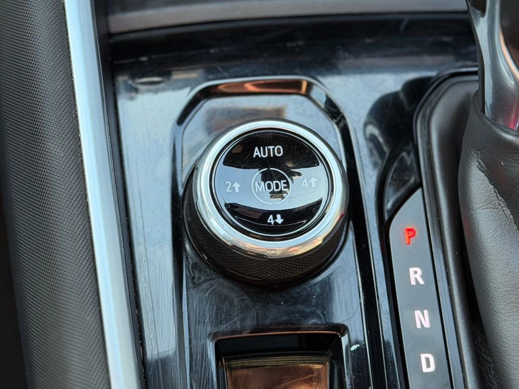 Used 2023 Chevrolet Colorado Z71 w/ Z71 Convenience Package 2 image 18