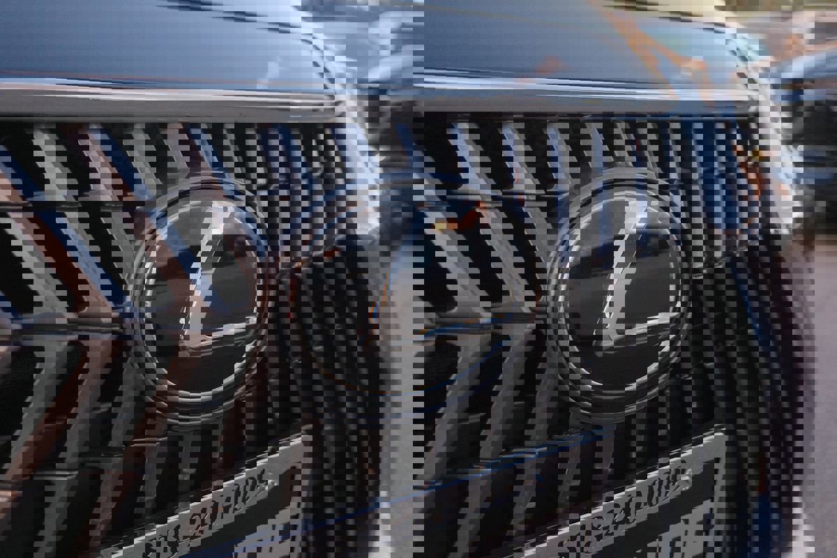 Used 2023 Lexus ES 350 image 33