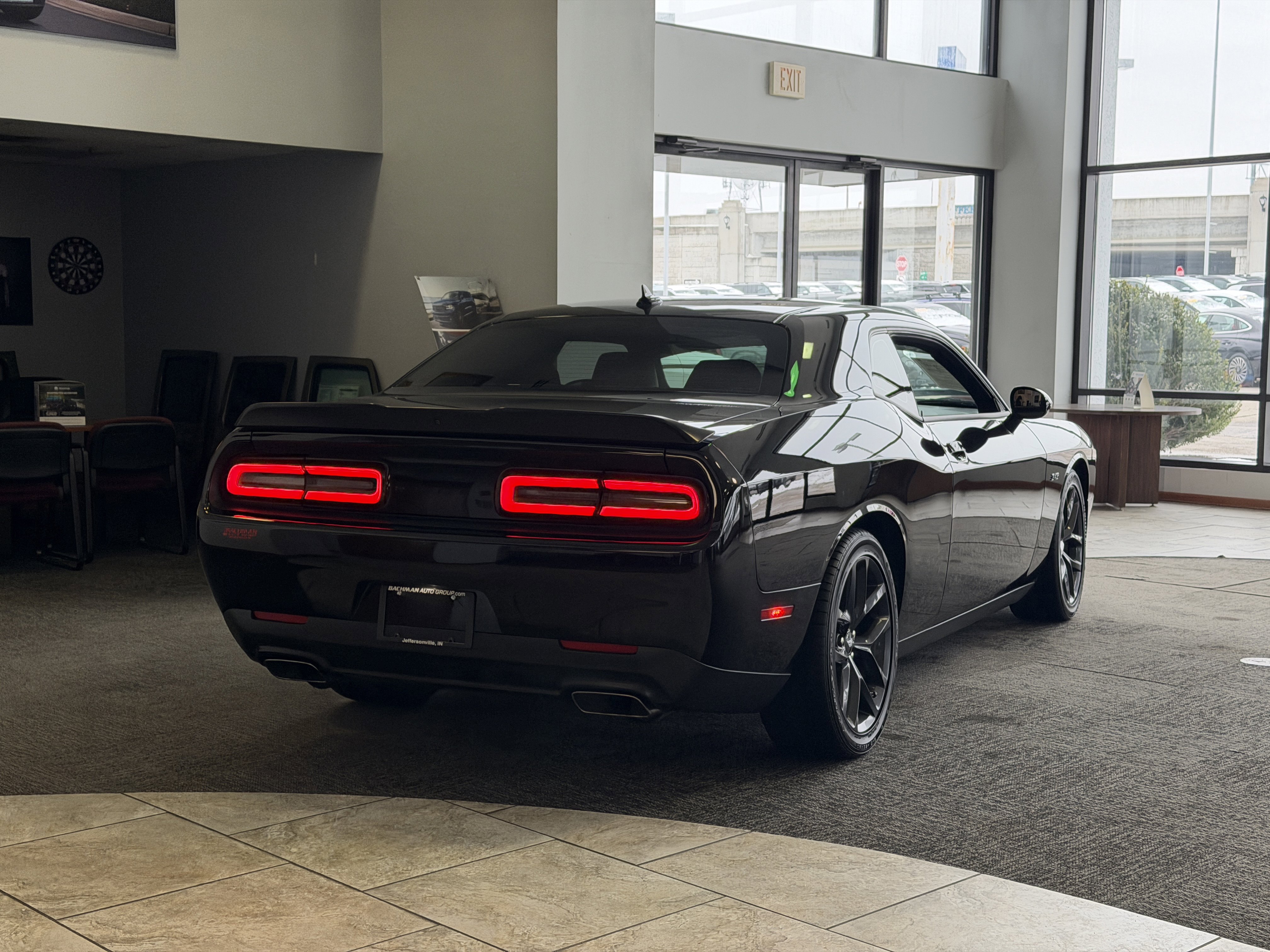 Used 2023 Dodge Challenger R/T w/ Plus Package image 5