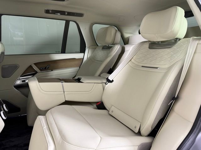 New 2026 Land Rover Range Rover SV AWD/4WD image 25