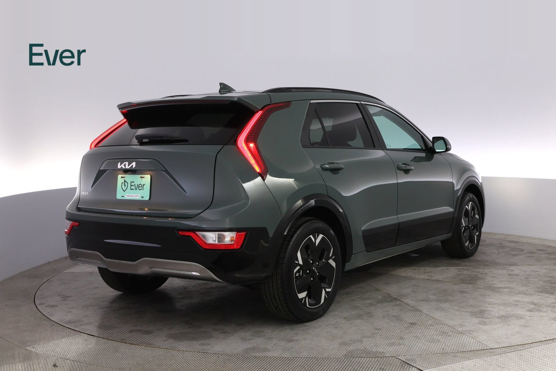 Used 2025 Kia Niro Wind w/ Wind Preserve Package FWD image 3