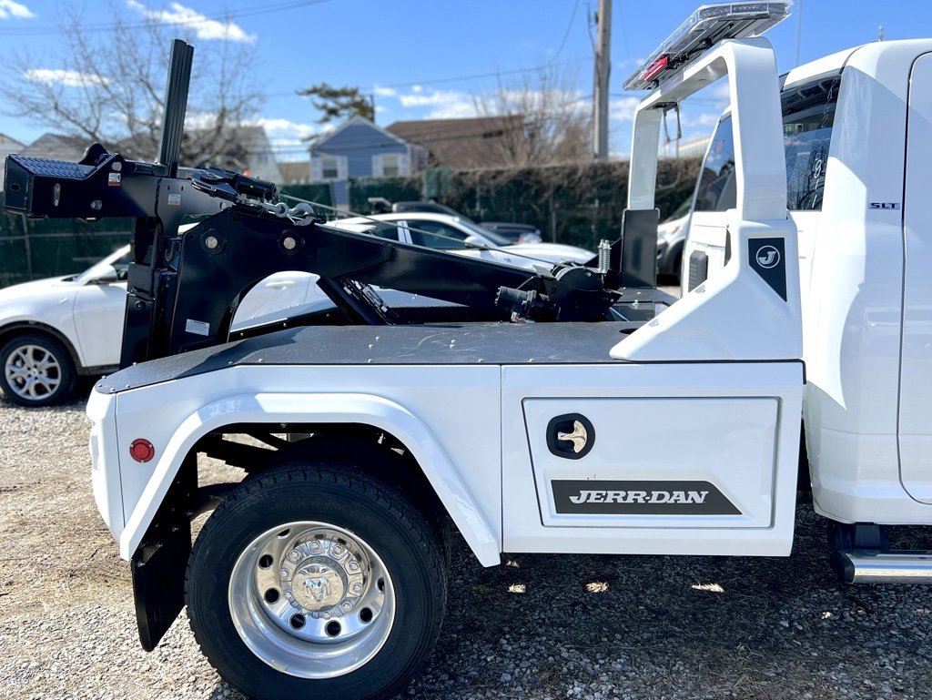 New 2024 RAM 4500 SLT w/ Quick Order Package 2YG SLT image 9