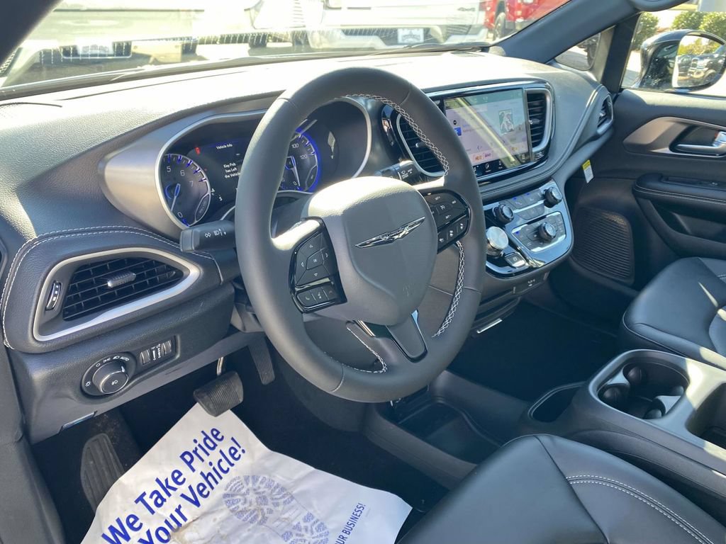 New 2026 Chrysler Pacifica Select w/ S Appearance Package FWD image 47