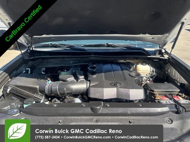 Used 2018 Toyota 4Runner SR5 AWD/4WD image 41