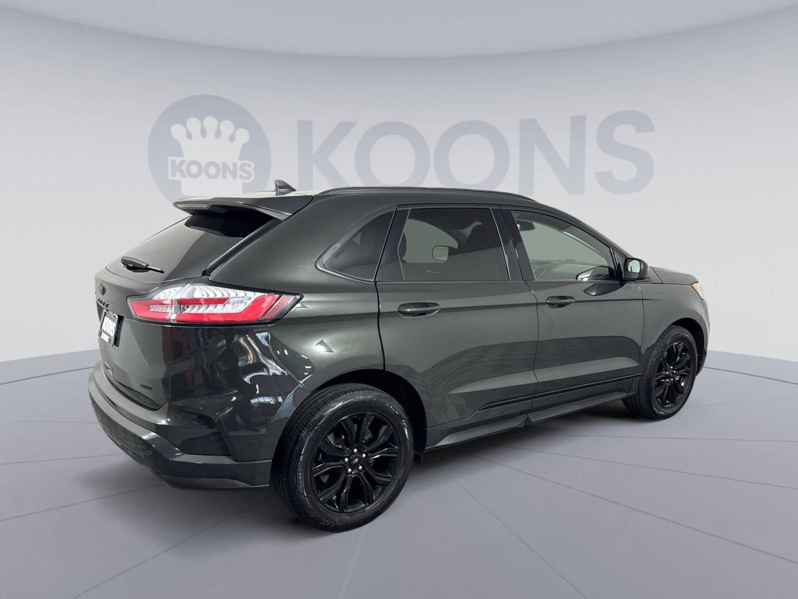 Used 2022 Ford Edge SE w/ Black Appearance Package image 7