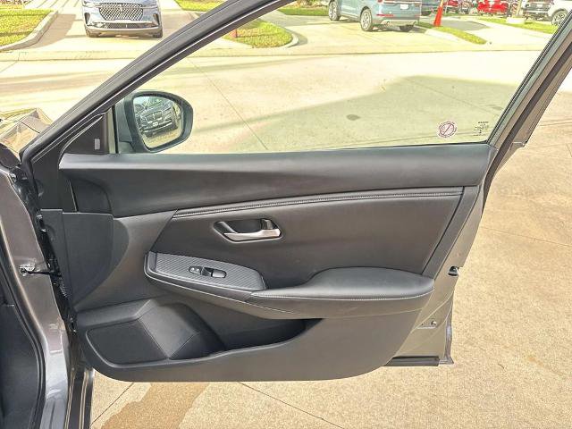 Used 2024 Nissan Sentra SV image 16