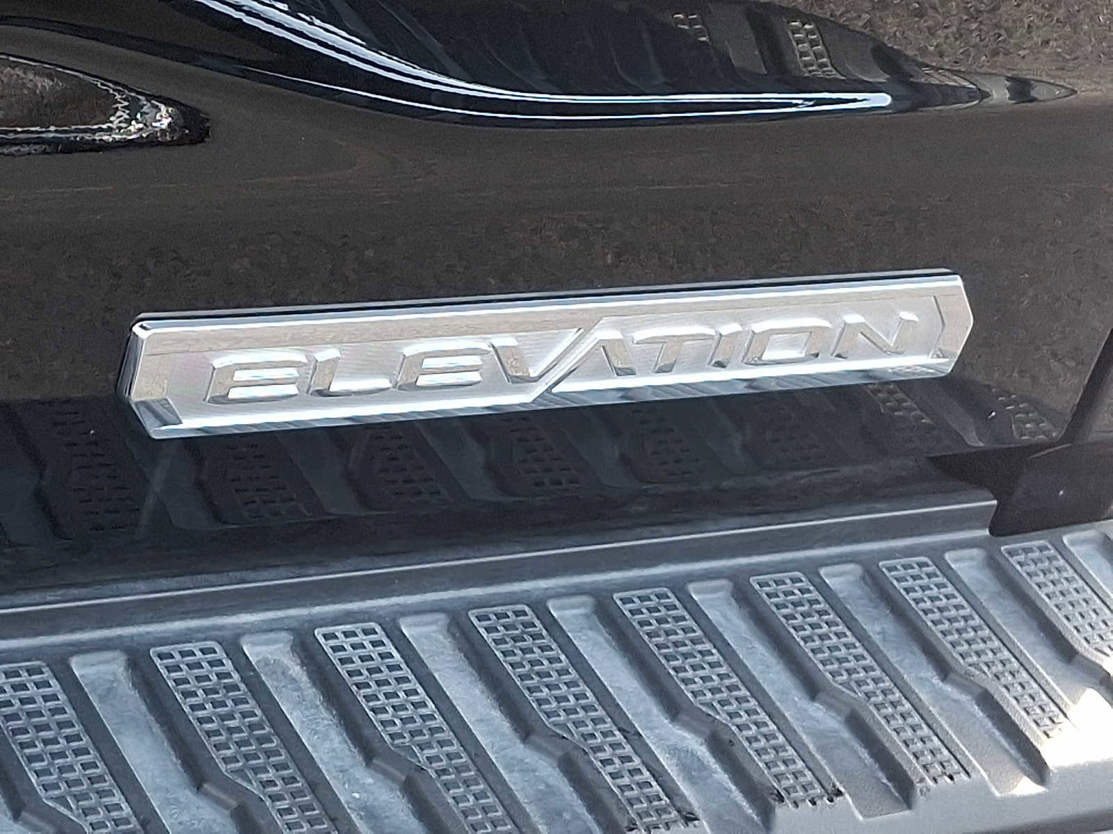 Certified 2025 GMC Sierra 1500 Elevation image 29