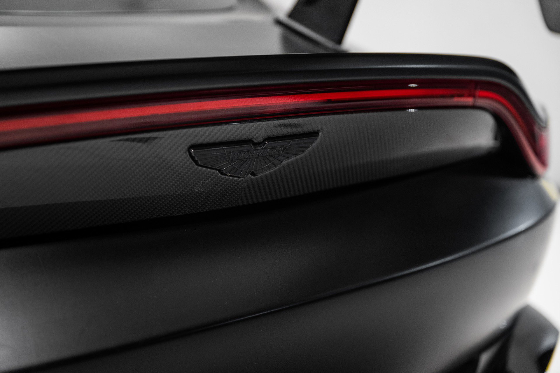 Used 2019 Aston Martin V8 Vantage image 8