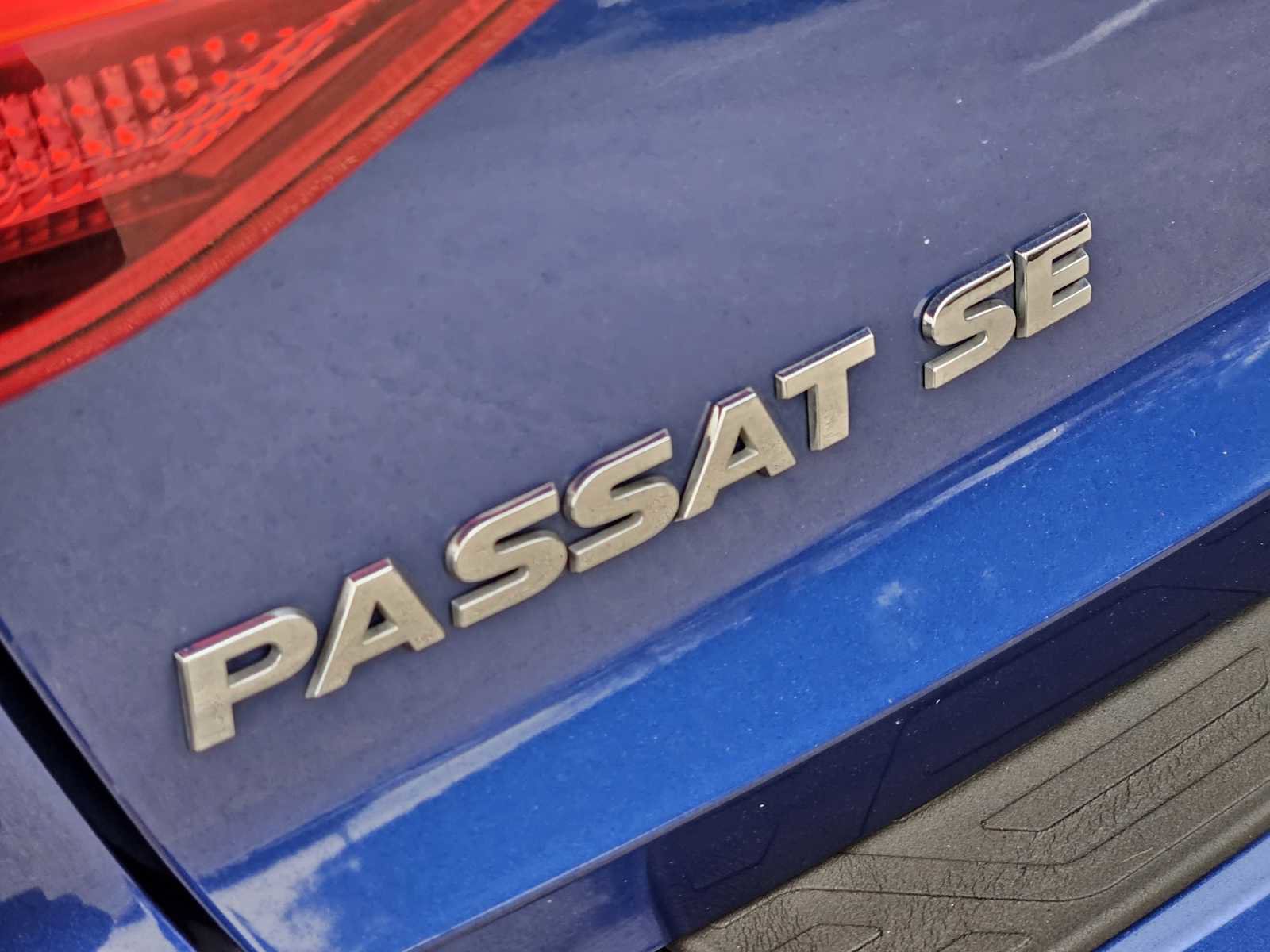 Used 2017 Volkswagen Passat 1.8T SE image 11