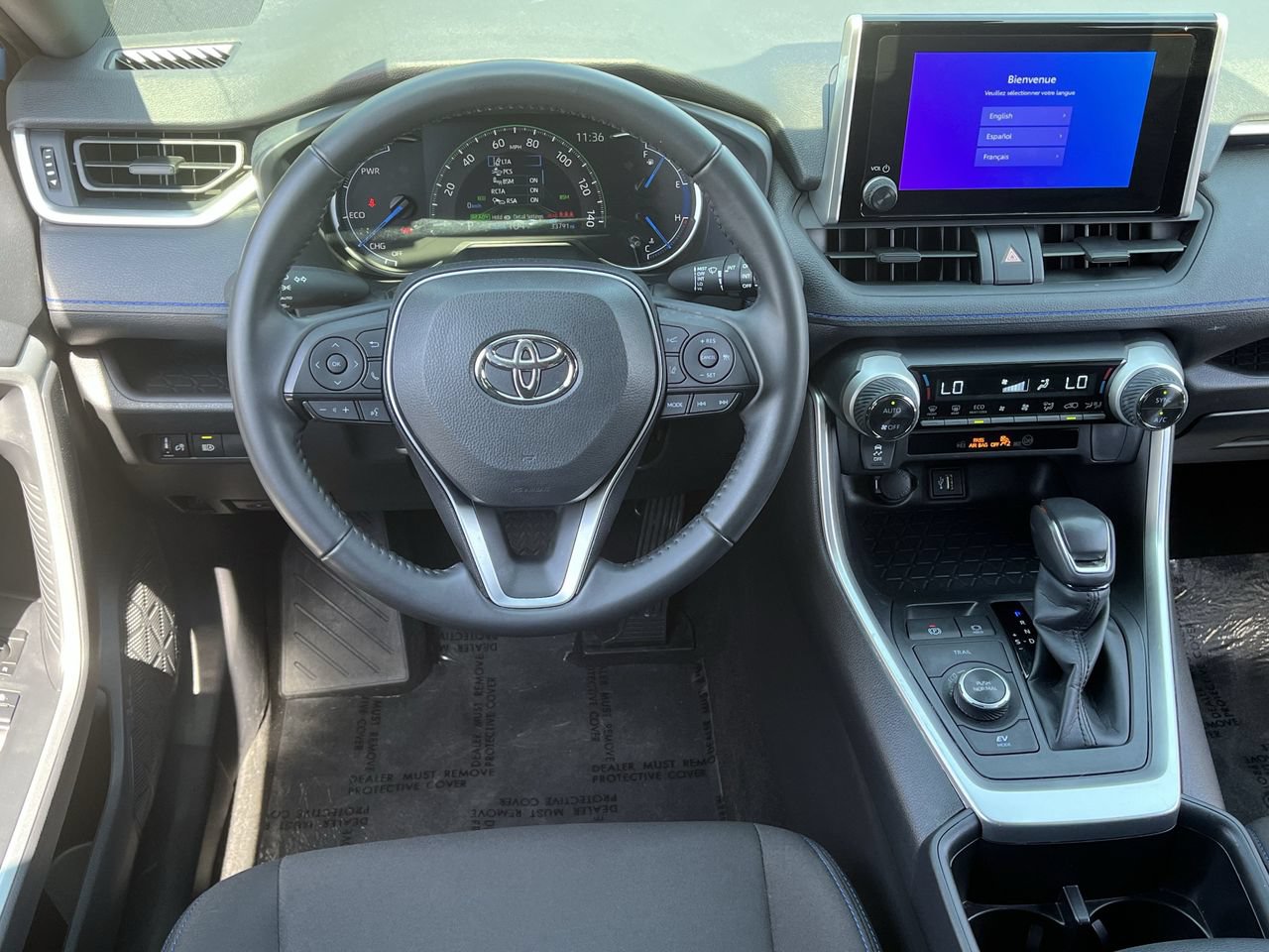 Used 2025 Toyota RAV4 SE AWD/4WD image 10