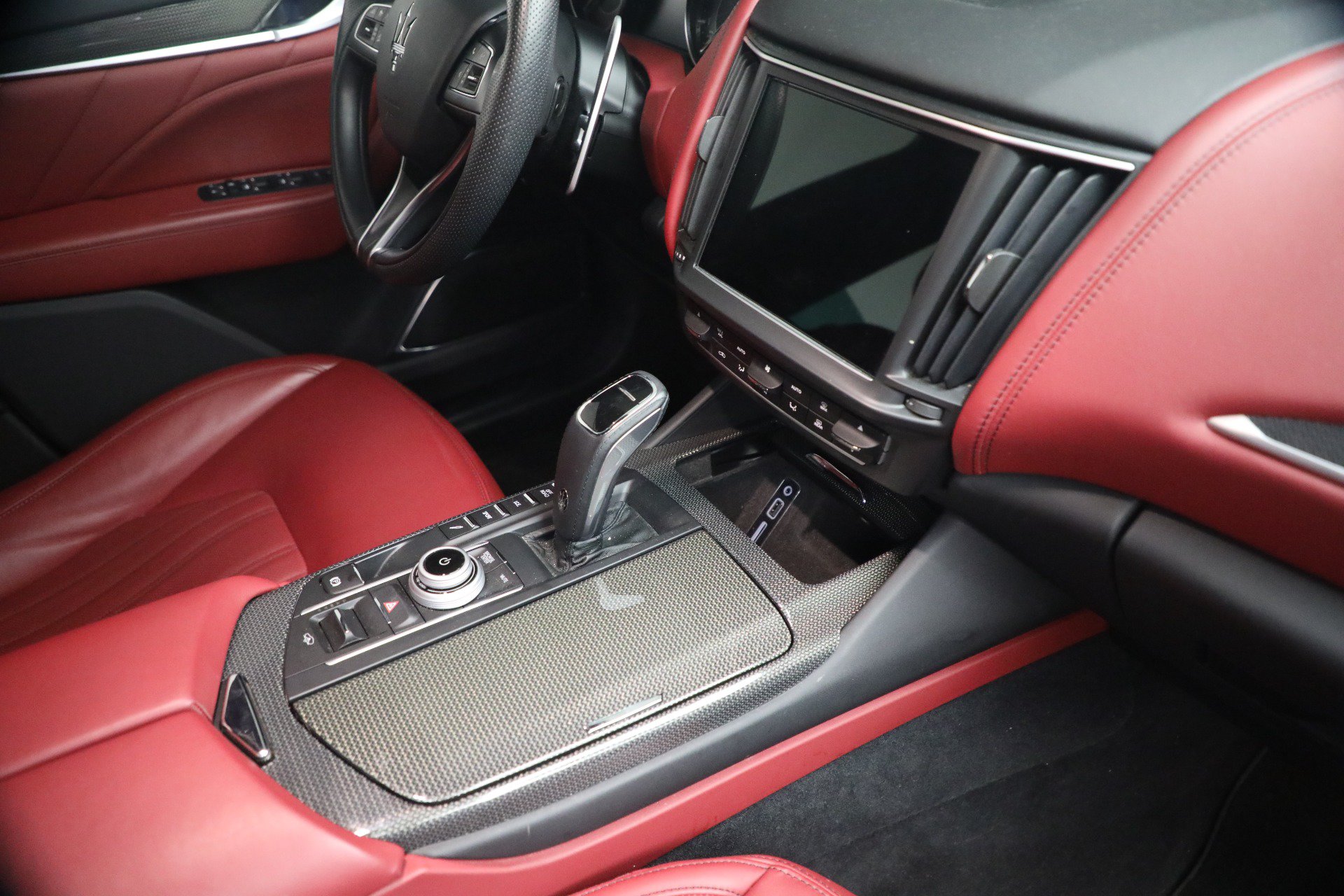 Certified 2023 Maserati Levante GT AWD/4WD image 27