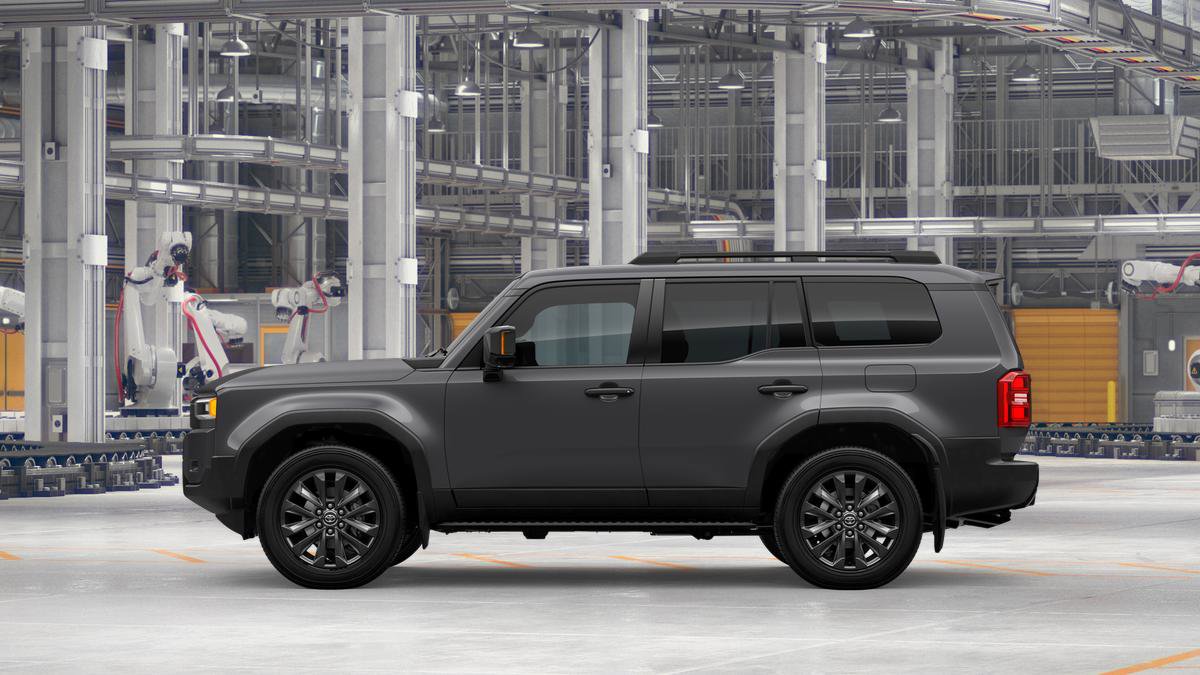 New 2027 Toyota Land Cruiser w/ Premium Package AWD/4WD image 6