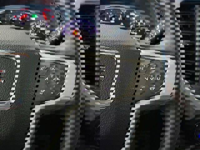 Used 2023 GMC Acadia SLT image 21