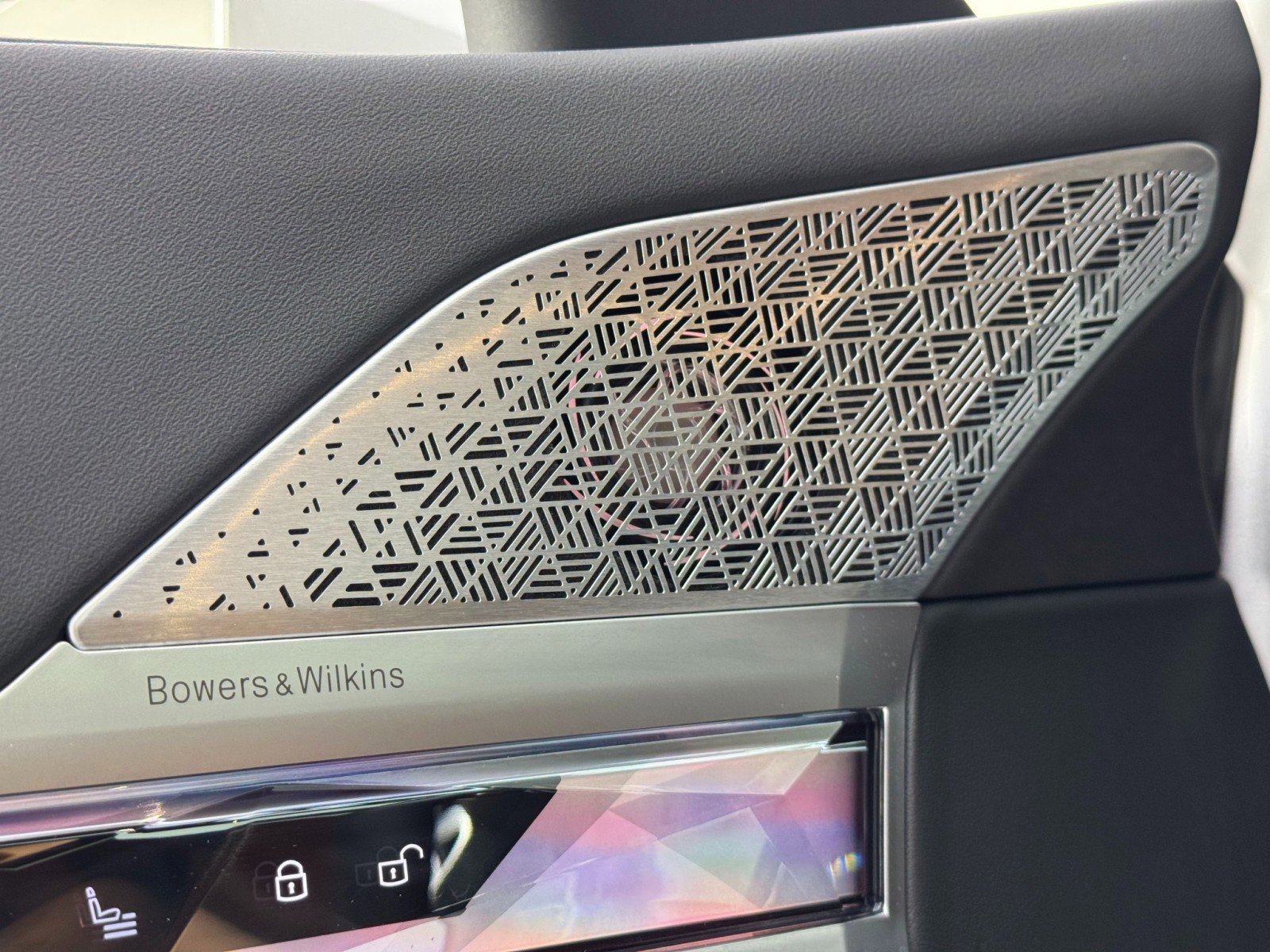 Used 2023 BMW i7 xDrive60 image 20